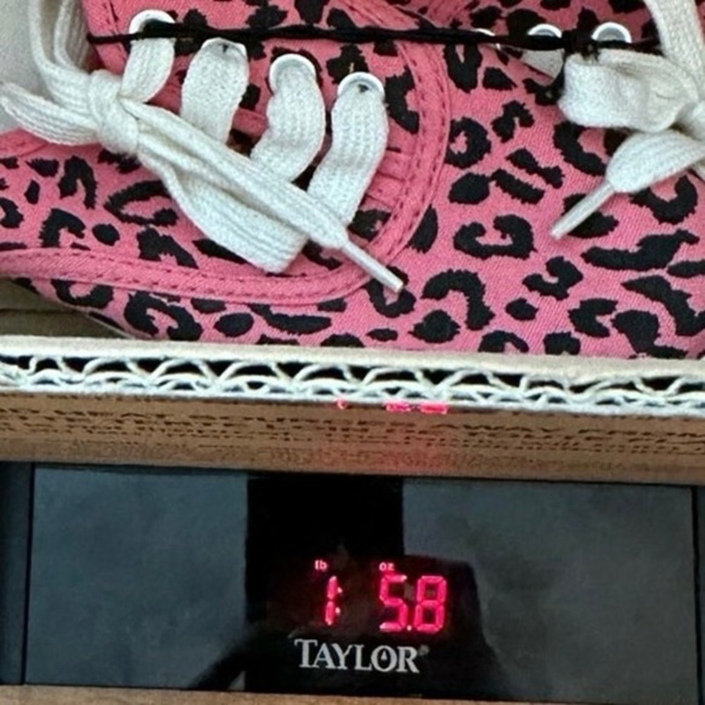 NWT Forever 21 Leopard Print Sneaker Women Sz 7 Pink Canvas Low Top Lace Up Shoe - Picture 11 of 11